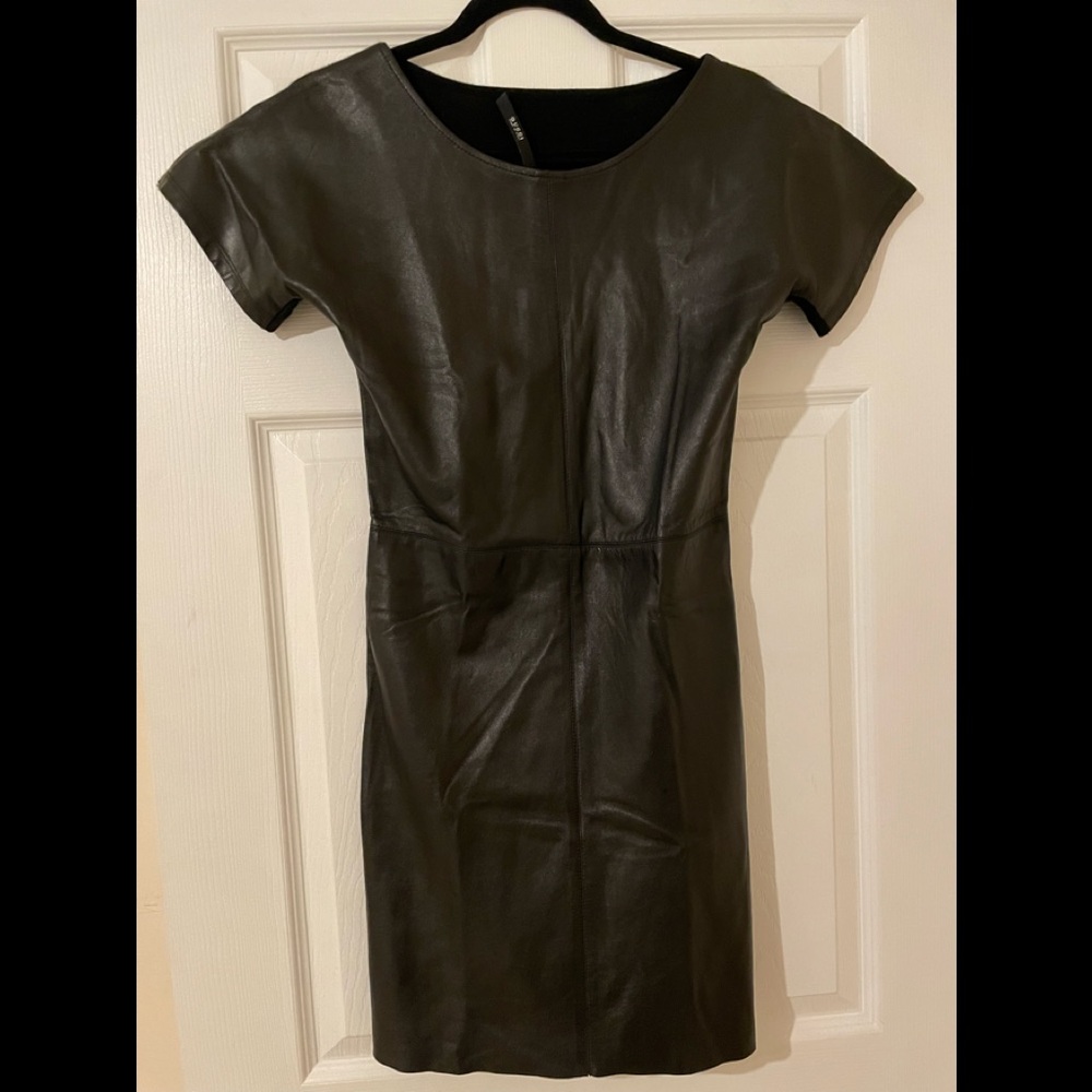 Mini leather dress. Tailored fit